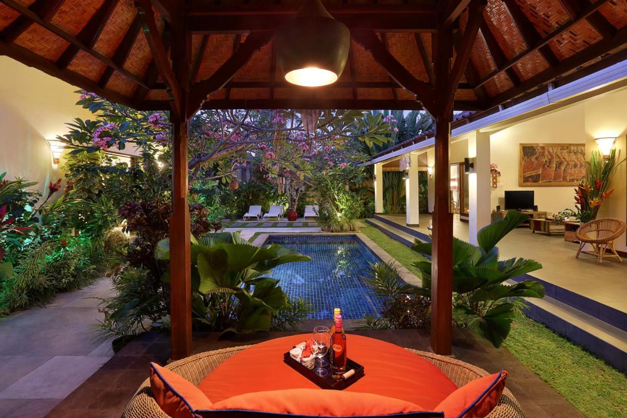 Agni - Newly Renovated Tropical In Peaceful Location A Short Walk From The Of Seminyak